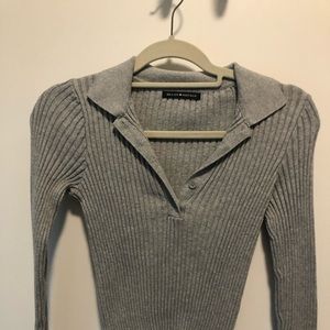 Brandy Melville gray cropped sweater